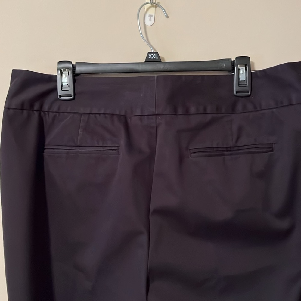 Dockers Mid Rise Curvy - Picture 3 of 9